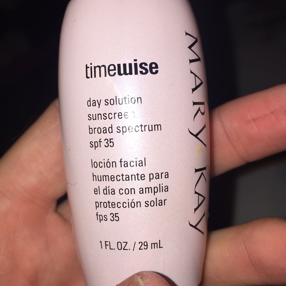 Mary Kay Time wise - Picture 2 of 3